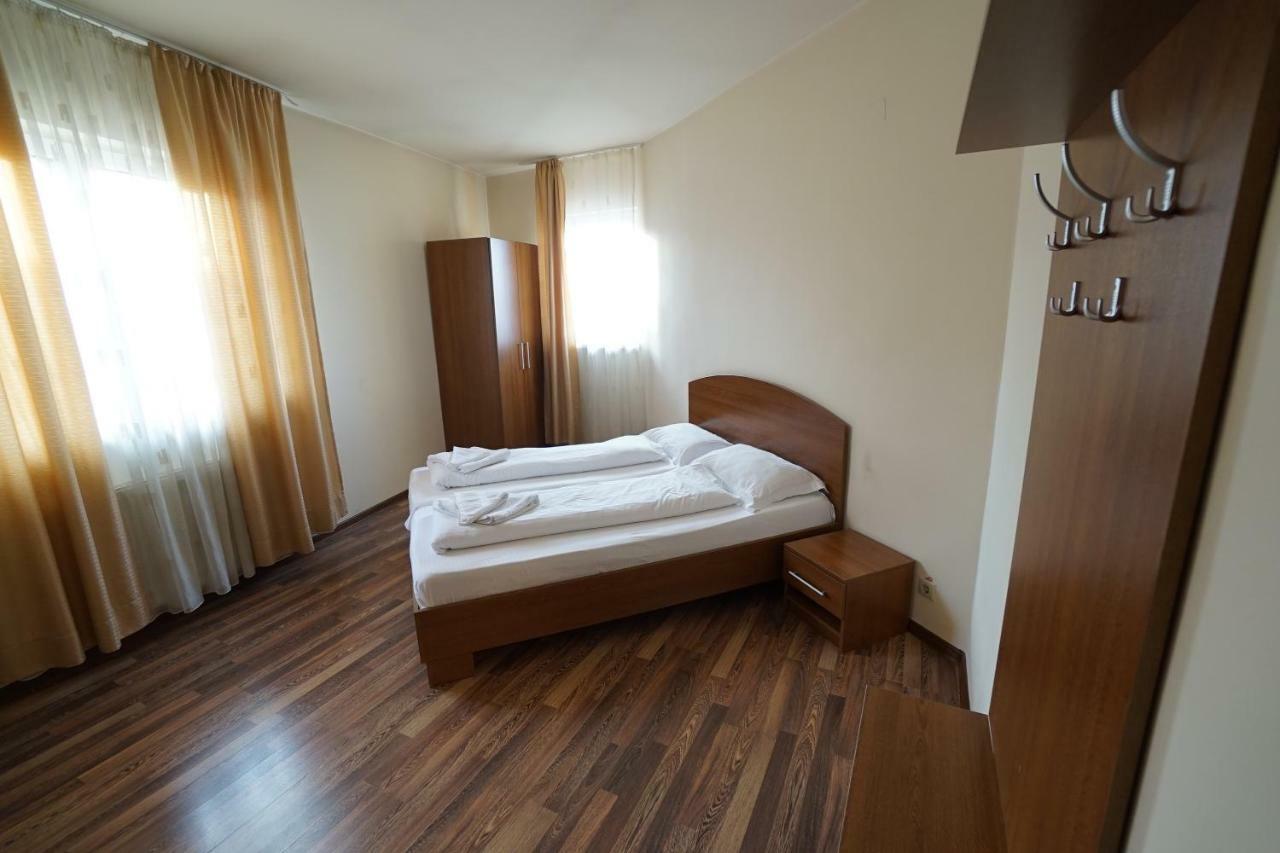 Pensiunea Flamingo Sibiu Exterior photo