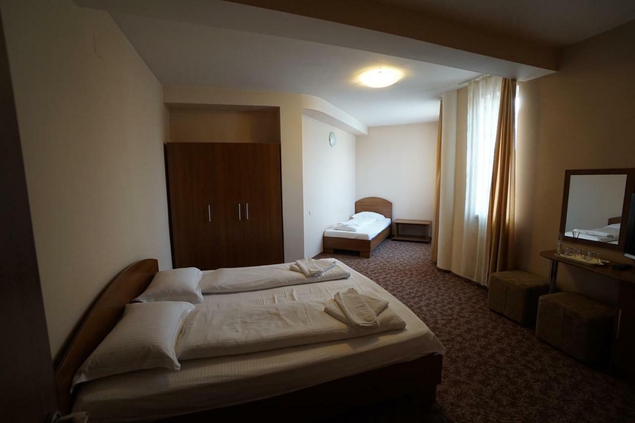 Pensiunea Flamingo Sibiu Exterior photo